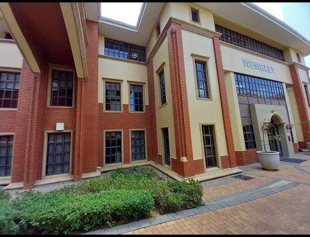 1,990M² OFFICE TO LET IN BRYANSTON
